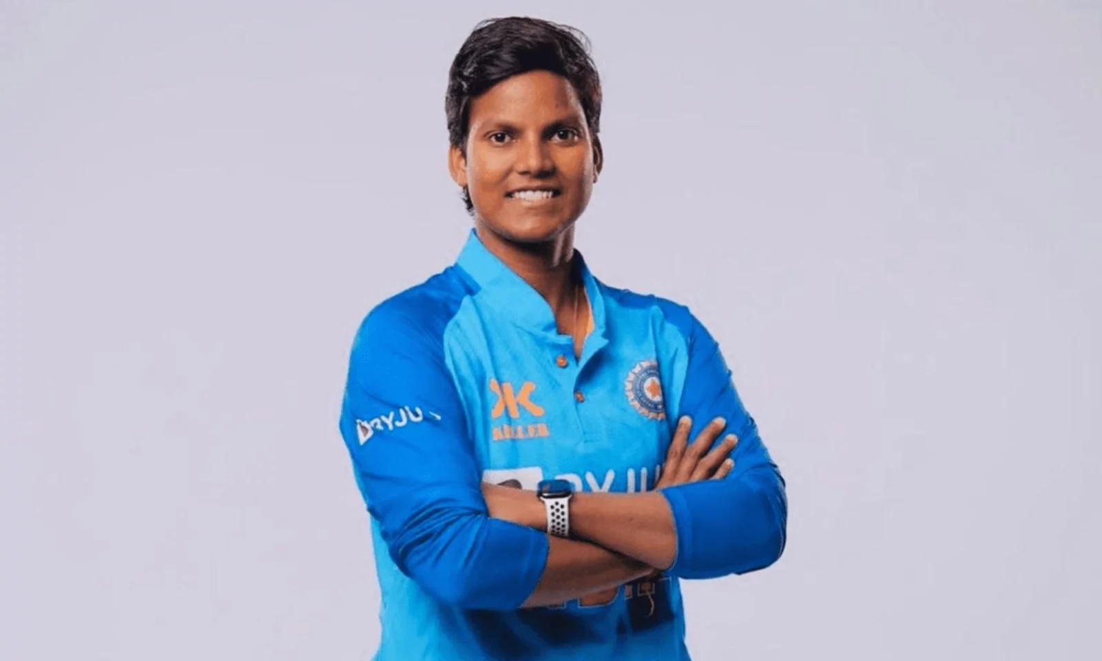 भारतीय महिला क्रिकेट टीम की ऑलराउंडर दीप्ति शर्मा, जो अर्जुन पुरस्कार से सम्मानित है, इन दिनों महिला प्रीमियर लीग के दूसरे सीजन में खेलती नजर आ रही हैं।