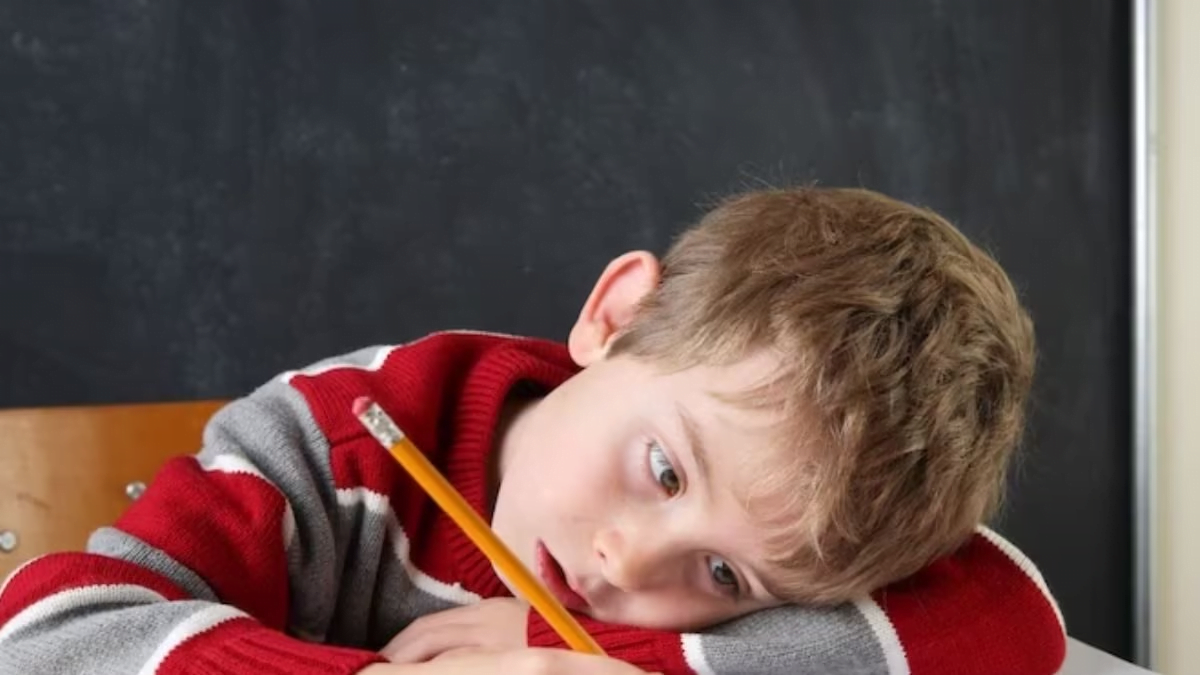 एडीएचडी से पीड़ित एक अति सक्रिय बच्चे को प्रभावी ढंग से संभालने के 5 आसान तरीके