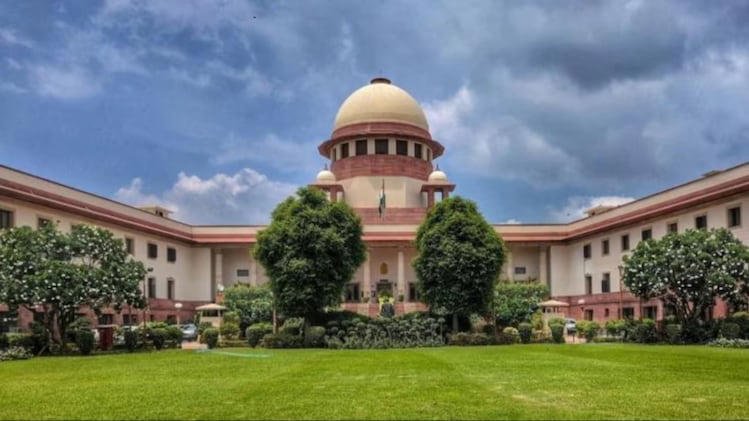 a-postgraduate-who-gets-a-job-cannot-even-write-supreme-court-criticises-bihar-teachers-for-requesting-to-skip-test